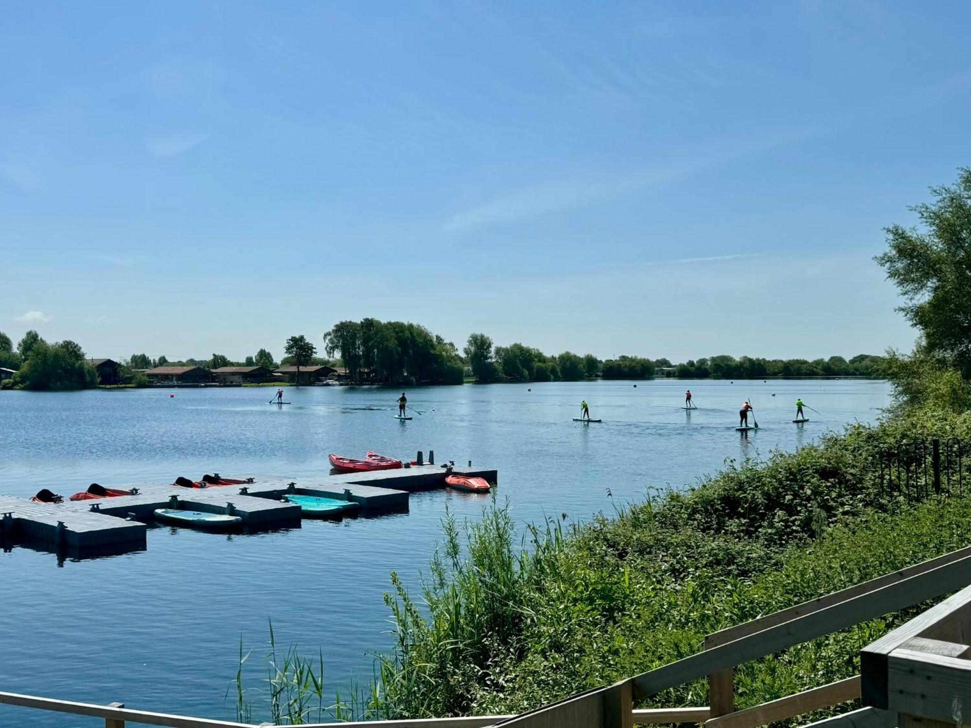 Fable Lodge Tattershall Lakes - Luxury Lakeside Lodge With Hot Tub 외부 사진